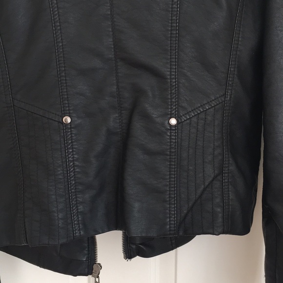 JOUJOU Women’s Jacket L Black Leather like Gorgeous Zipper Buttons Pockets NEW - Picture 10 of 11